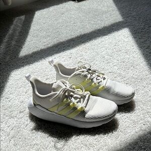 Adidas White and Yellow Sneakers